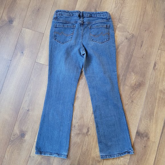 Faded Glory Midrise Medium Wash Stretch Boot Cut Jeans. Size 10P - Picture 6 of 6